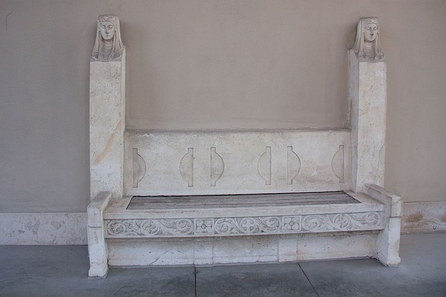 相比之下 相比之下